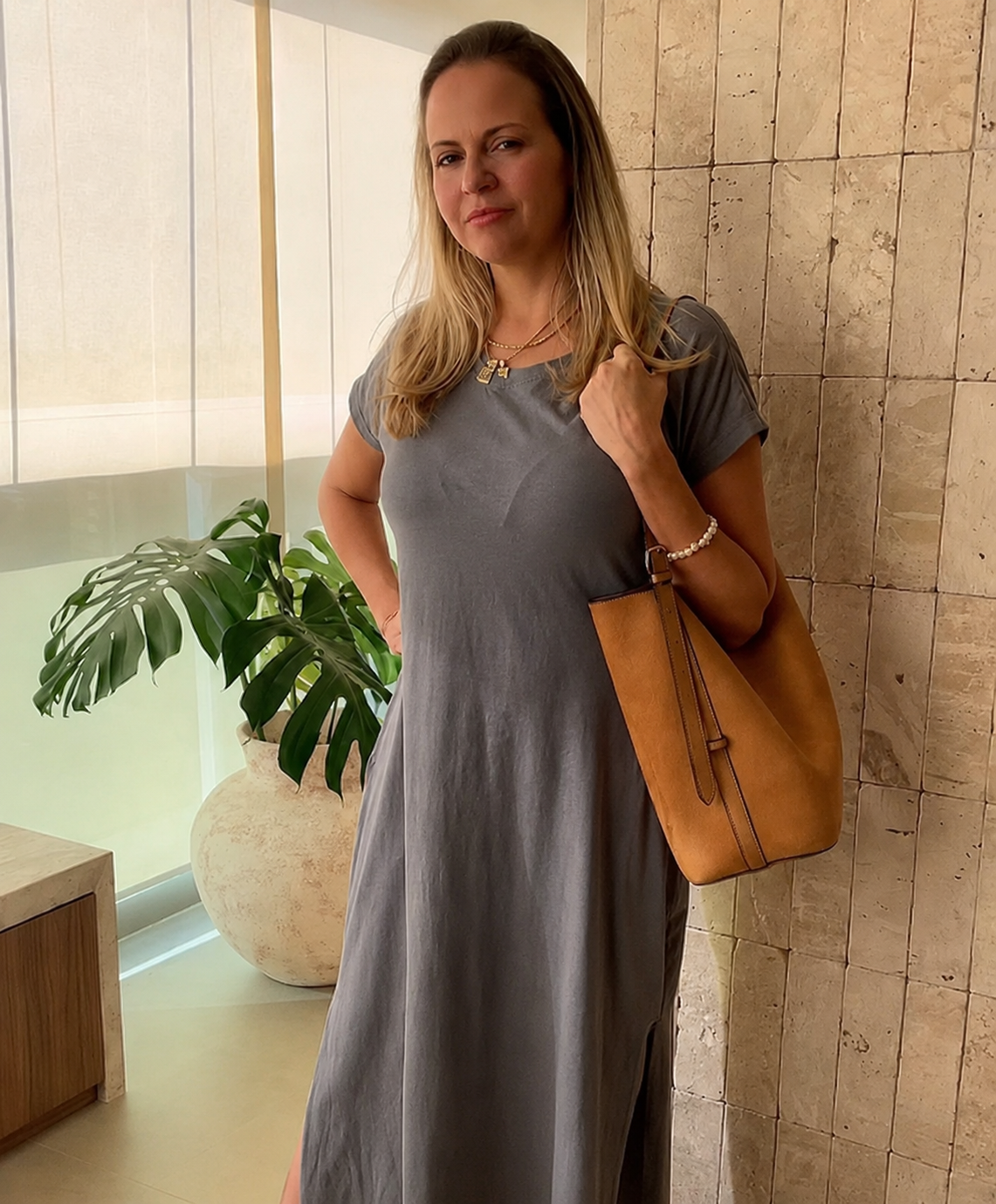 Vestido Gola V Cinza